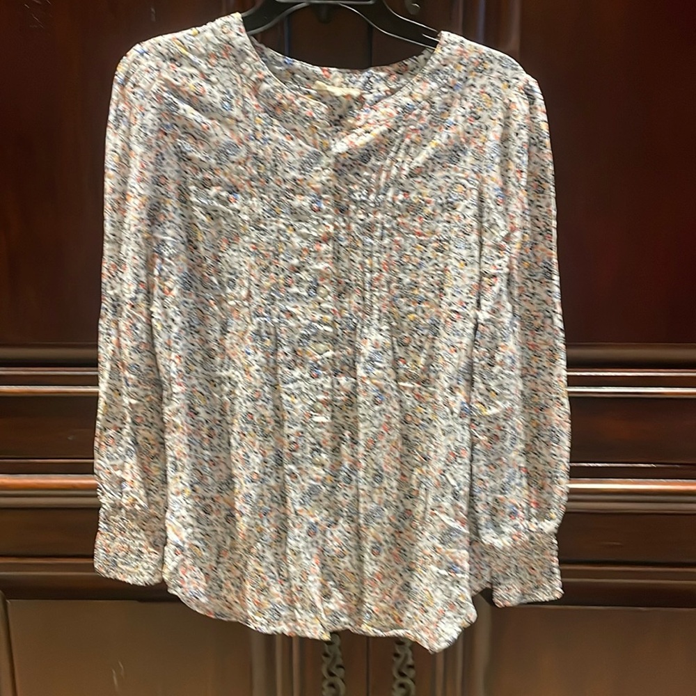 Jane and Delaney floral blouse size medium